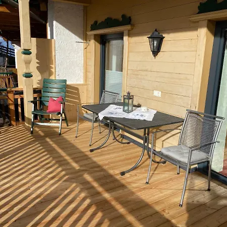 Am Riedanger Apartament *